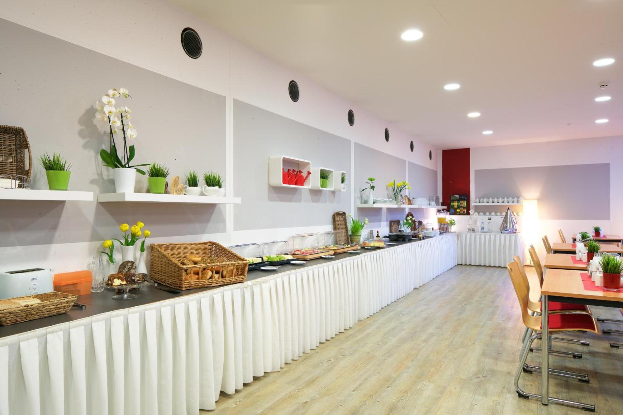 Bed & Breakfast Rotes Haus Uberlingen Exterior photo